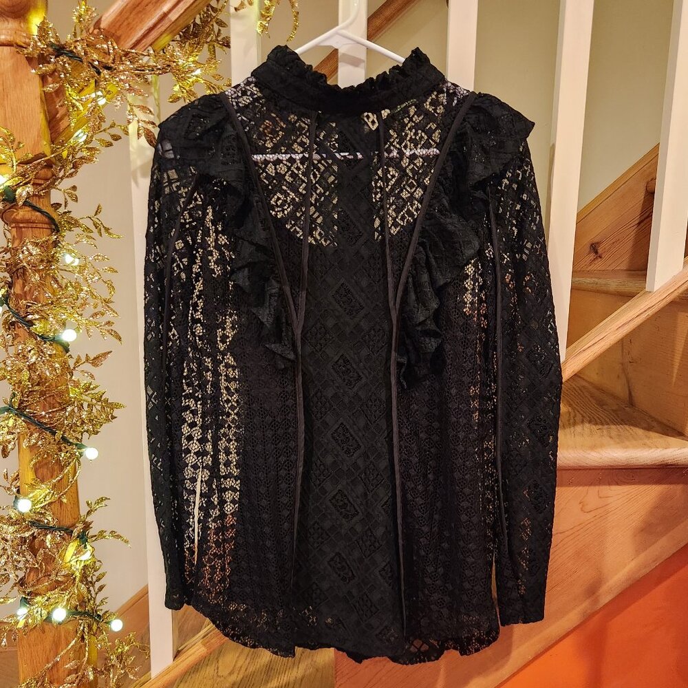 Elegant Women’s Lace Blouse by Susanne Betro – Size S